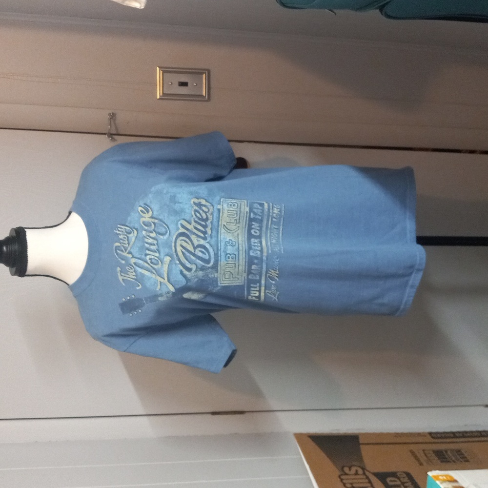 Mens tee shirt